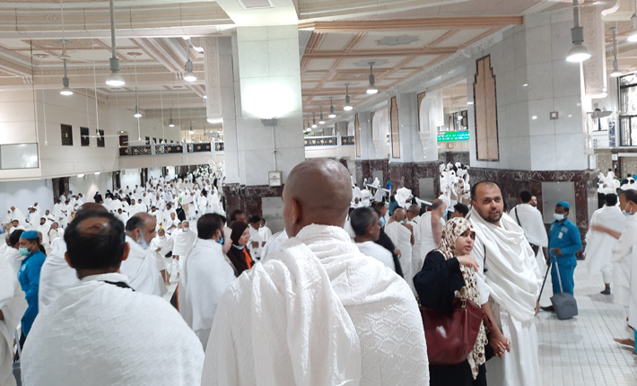 Deluxe Umrah Package 2025